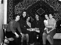 Саша Силкин и девчата