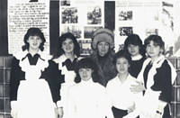 1985 г. В холле школы
