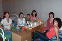 Встреча одноклассников 92 года выпуска, Переславль. 25-27.07.2008. Брызгалова Ольга, Сычёва Наталья, Наташа Павлова с сыном Сашей, Галина Боброва, Галина Коврижных. Переславль. 25.07.08