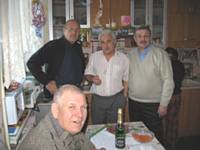 2009 г. 3-4 января. Встреча в Санкт-Петербурге. Владимир Юркин, Владимир Усольцев, Николай Фролов.На переднем плане Валерий Гусев.
