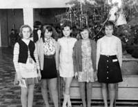 Новый 1975 год - Локтева,Печонкина,Плуталова,Доманская,......