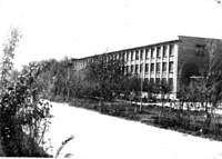 Фото школы в 1983 году.
